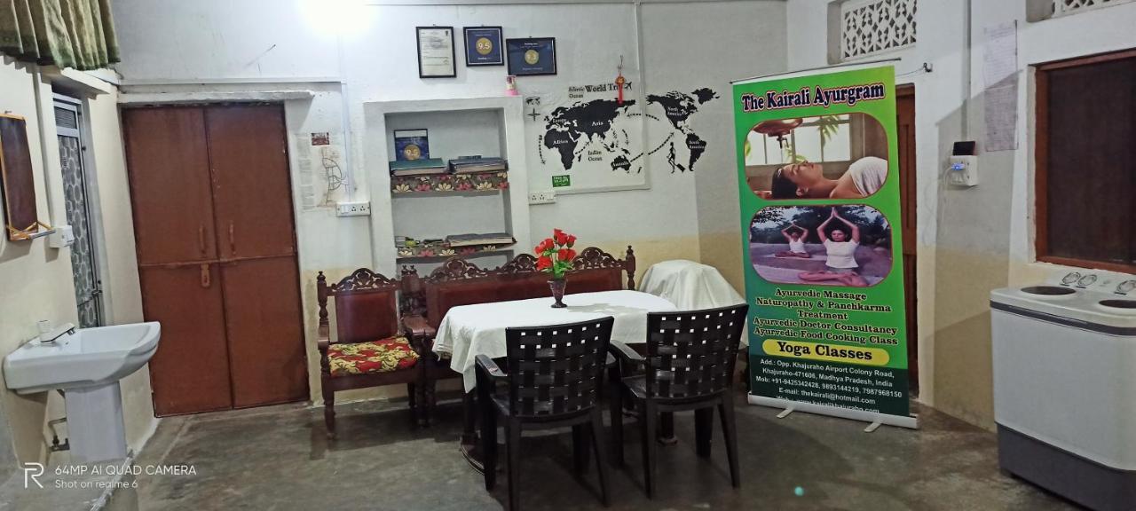 Hostel Buddha קג'ורהו מראה חיצוני תמונה