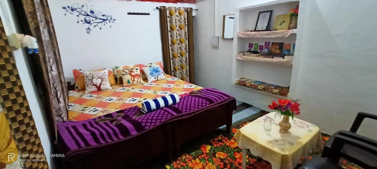 Hostel Buddha קג'ורהו חדר תמונה