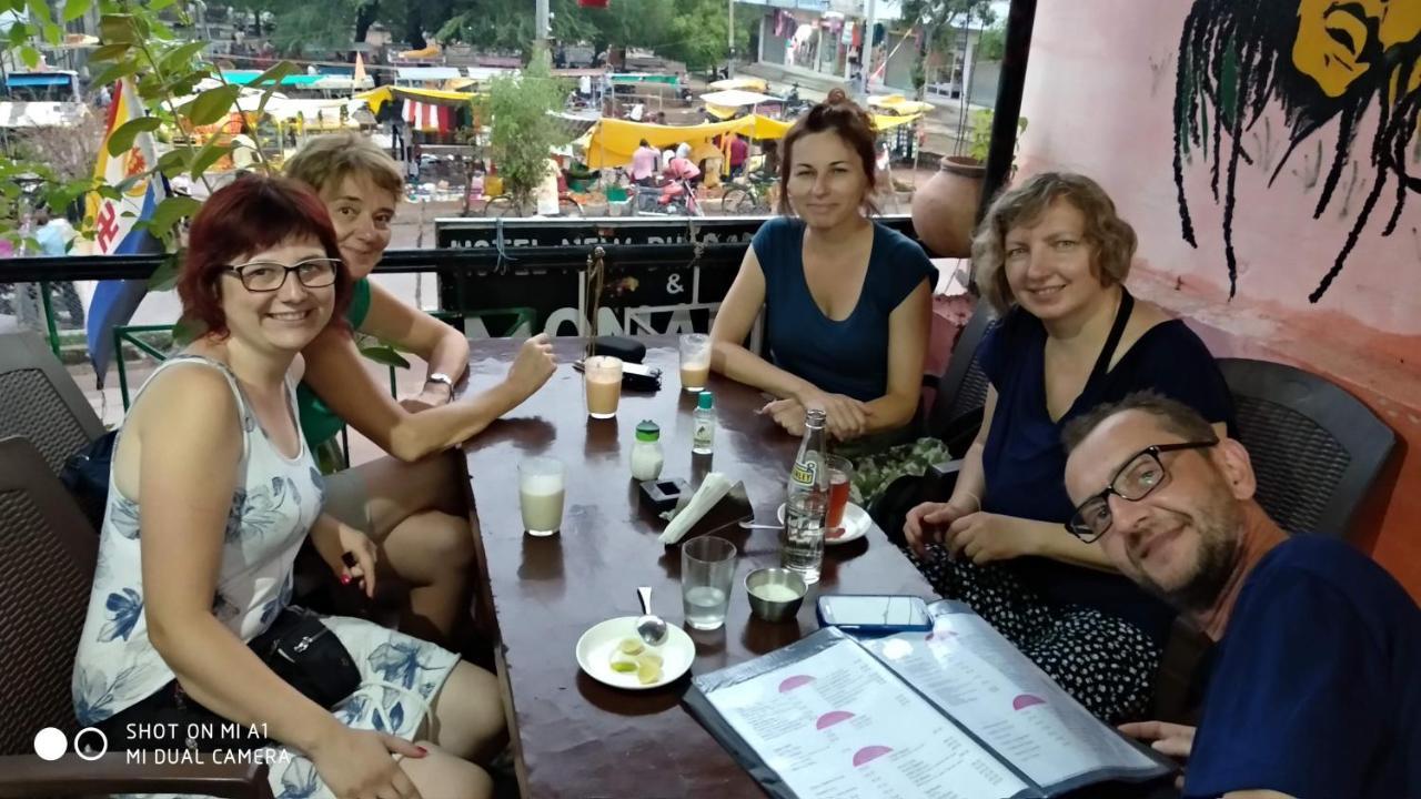 Hostel Buddha קג'ורהו מראה חיצוני תמונה