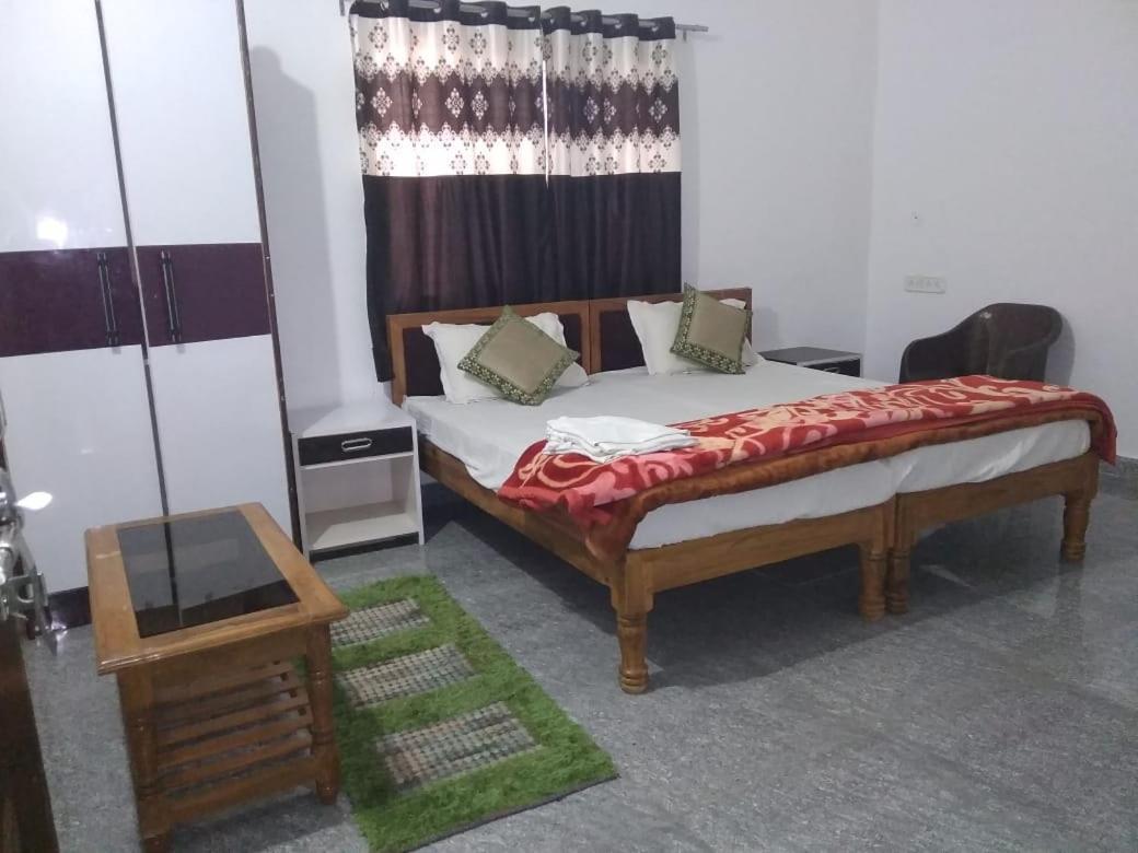 Hostel Buddha קג'ורהו מראה חיצוני תמונה